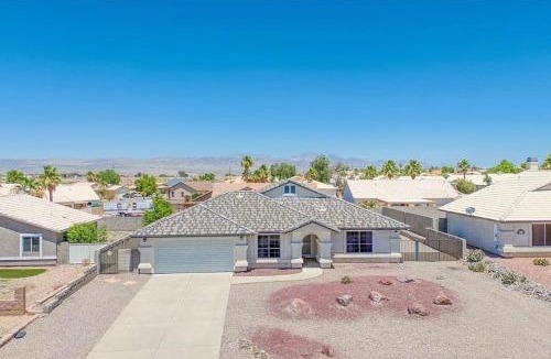 Fort Mohave House | Desert Oasis with Pool, Casita, RV Parking and full hookups