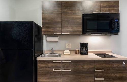 Moab Hotel | Desert Retreat – Your Base for Moab Exploration! In-Room Kitchen & Pet-Friendly