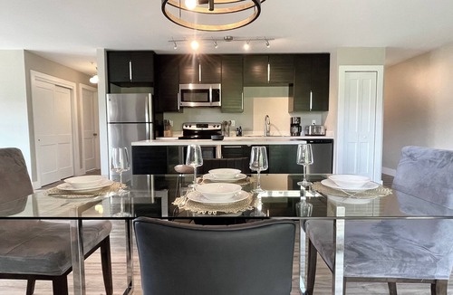 Mount Crested Butte Condo | Designer Condo #5, Epic Views, Hot Tub, 75" & 55" TVs, Sonos, Free Winter Bus