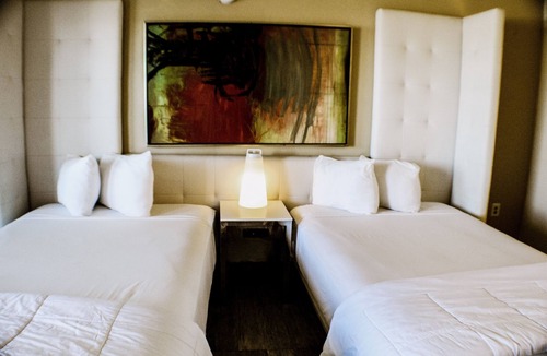 Rosamond Hotel | Devonshire Inn