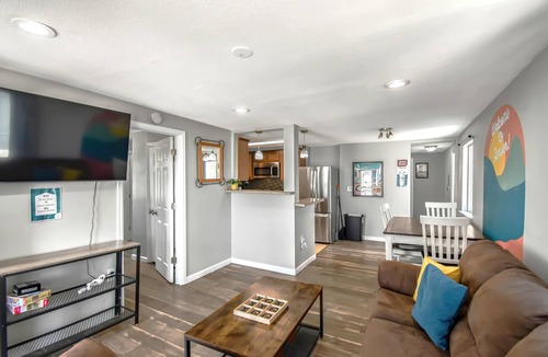 Berkley House | Dog Friendly and Family Sized Home