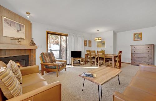 Four O'Clock Apartment | Double Eagle A12 by Ski Country Resorts