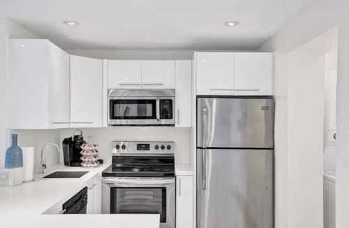 West Avenue Apartment | Double Suite 4BD/4BA South Beach Private Patio