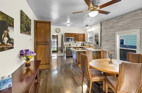 Grand Junction Cottage | Downtown Grand Junction Cottage with Hot Tub, Pet-Friendly Colorado Retreat