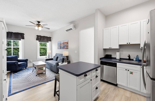 Vermilion Apartment | Downtown Vermilion Apartment - Sleeps 4 - Walk to Lighthouse
