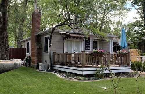 Carson City House | Downtown Westside Cottage