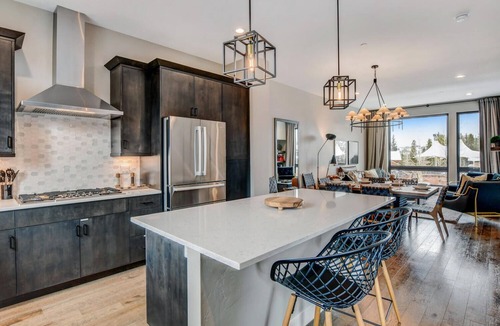 Winter Park House | Downtown WP Event Center Loft 96 I Rooftop Spa I Great Views I Bunks I Discounted Attractions