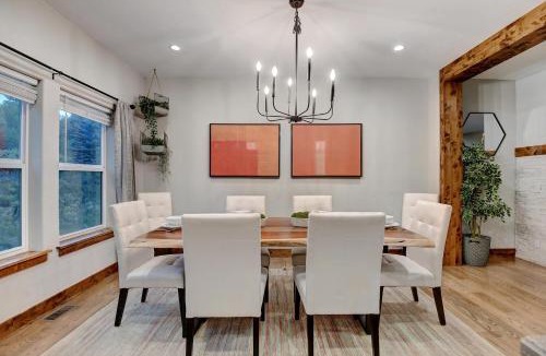 Winter Park House | Downtown WP Villa 1 I Private Hot Tub I Views I Activity Program