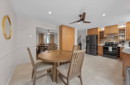 Columbus House | Dublin Blue Haven - Home for 12