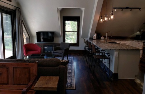 Durango House | Durango River Retreat, Private, Close to town.