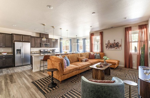 Fernley House | Dusty Sage Hollow ~ Hot Tub + Arcade + Fire Pit