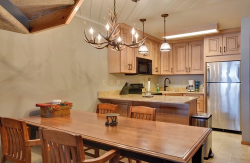 Mount Crested Butte House | 'Eagle's Nest' Crested Butte Townhome w/Mtn Views