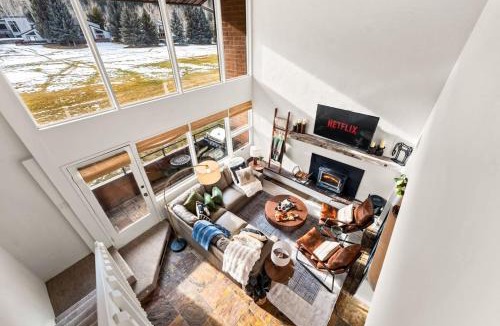 Eagle-Vail House | Eagle Vail Retreat with Golf Course Views and Sleeps 13