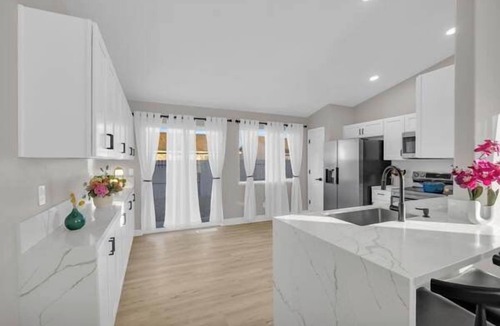 Fernley House | Echo Desert House-20 Min to USA Pkwy/4BR|2Bathrooms|Sleeps 9