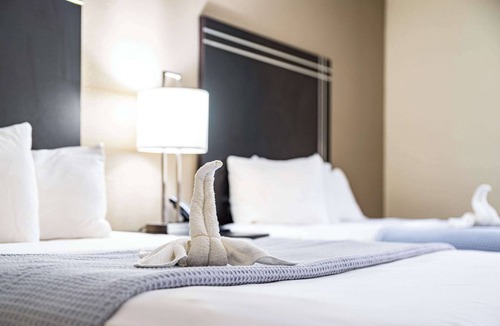 Streetsboro Hotel | Econo Lodge Cleveland Southeast - Kent