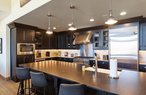 Old Town Condo | Edgemont 2701 Luxury On Mountain Condo With Ski-In/Ski-Out Access!