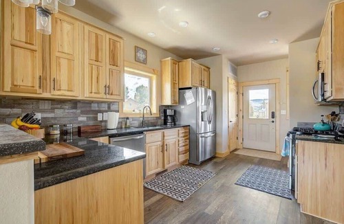 Granby Cabin | Edgewater Cabin on the Fraser River | 3BR Sleeps 7 | Kids Trout Pond & Pool