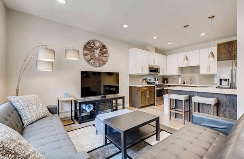 Georgetown House | Elbert's Escape | Sleeps 8 | Lakefront Views