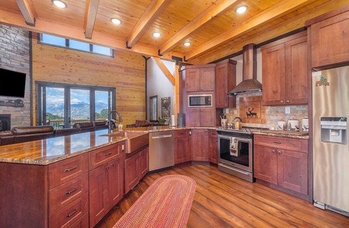 Estes Park House | Eldondale - Incredible Mountain Views with Private Hot Tub - 22-ZONE3272