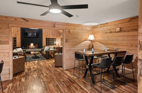 Paonia Cabin | Electric Mountain Lodge: Mountain Views/Restaurant/Bar/Events/Snowmobiles | 6
