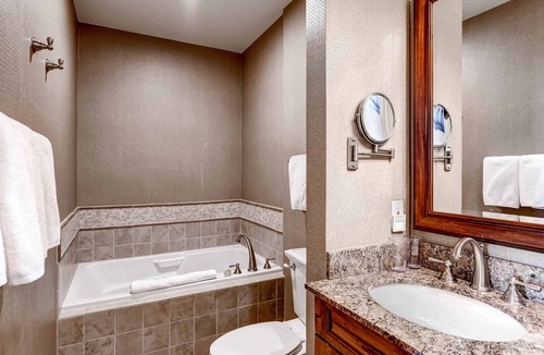 Beaver Creek Cabin | Elegant and comfortable! 2 Bedroom Condo at the Hyatt Mountain Lodge