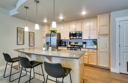 Centerra Condo | Elegant Loveland Condo < 5 Mi to Old Town!