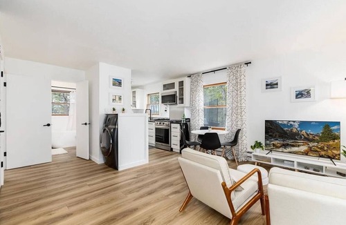 Saint Mary's House | Elevated Escape - Hike, Ski, Hot Tub & Game Room