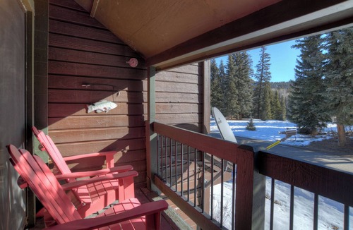 Purgatory House | Elevated Retreat | Remodeled, Pet Friendly, Ski