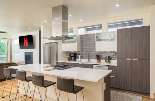 Highland House | Elevation Haus LoHi | City Views + Hot Tub