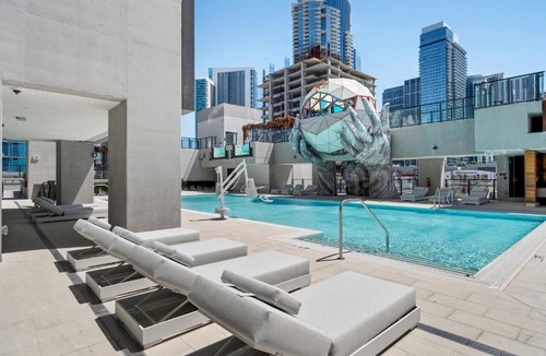 Downtown Miami House | Elite E11EVEN Studio 40th Floor with Rooftop Pool & Resort Gym