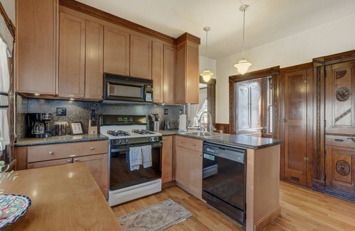 Central Colorado Springs House | Elite Embassy