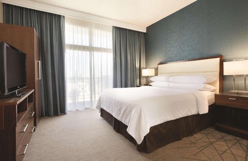 Brea Hotel | Embassy Suites by Hilton Brea - North Orange County