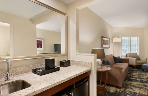 Downtown Denver Hotel | Embassy Suites by Hilton Denver Downtown Convention Center