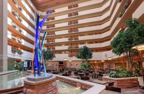 Loveland Hotel | Embassy Suites Loveland Conference Center