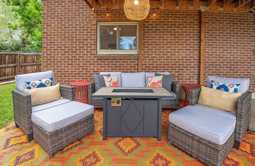 Berkley Condo | ☀Embrace the Local Lifestyle with Luxurious Comfort☀