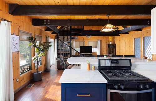 Lake Arrowhead House | Emerald Lake View Loft | FIFA Ready!