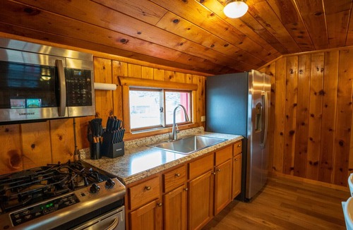 Pitkin House | Enjoy a historic town and Colorado Mountains!