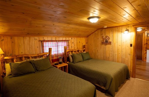 Pitkin House | Enjoy a historic town and Colorado Mountains!