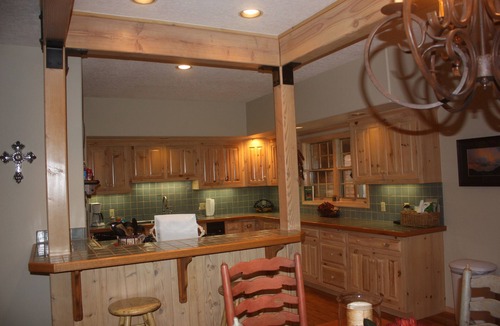 Red River Cabin | Enjoy the serenity of the mountains in this beautiful spacious luxury home!