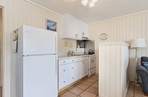 Carpinteria Condo | Entire Beach Condo w/Private Patio and wifi
