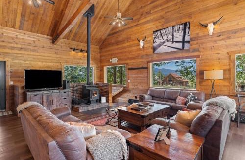 Clark Cabin | Entire Lodge - True North Adventure Lodge