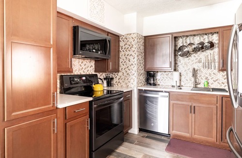 Fairview Park Apartment | Entire Two-Bedroom Full Bath Full Kitchen Apt with parking @ Georgetown Villas!