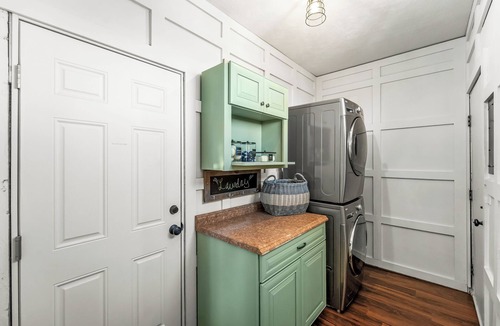 Cheyenne Meadows House | Epic Family Home: Mini-Golf, Sauna, Hot Tub, Games