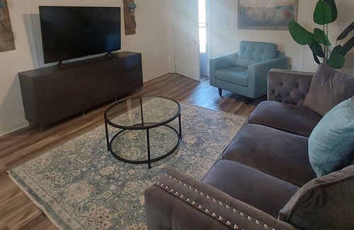Duncan House | Escape to our newly renovated guest house in Duncan, SC! Enjoy a serene location