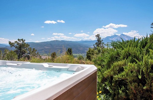 Carbondale House | Estate w/3 Spaces, Perfect For Extended Family, Near Aspen, Skiing, Hot Springs