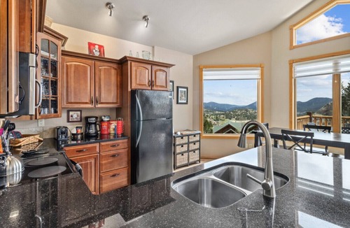 Estes Park House | Estes Park Retreat w/Views, Heated Pool, Minutes to Town