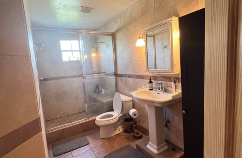 Pembroke Pines House | Everglades pool home near major highways and hospitals