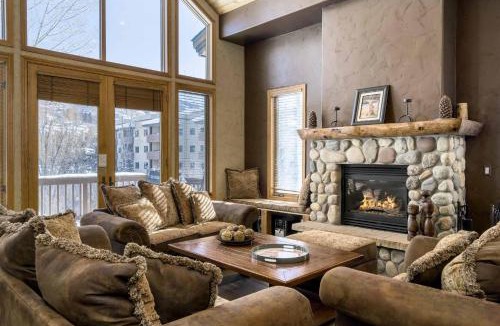 Steamboat Springs House | Evergreens 04