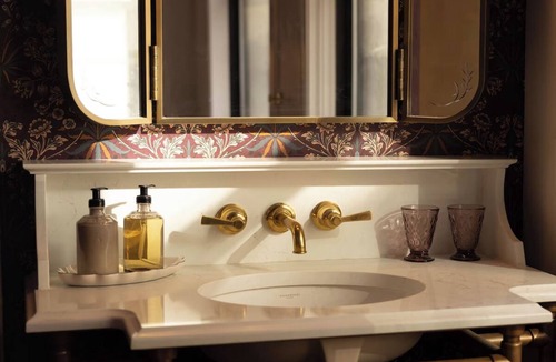 Gateway District Hotel | Exclusive Corner King Space at Fidelity Hotel, Fine Dining, Downtown Access