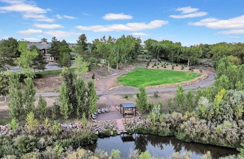 Longmont House | Exclusive Luxury Estate | River Front | Sleeps 16